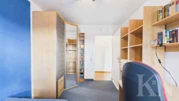 Kinderzimmer/Arbeitszimmer - Gepflegte 3-Zimmer-Wohnung mit Balkon & Garage in zentraler Lage – Saarbrücken-Rodenhof