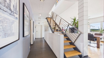Diele - Stilvoll wohnen mit Wellness, Pool und Fernblick